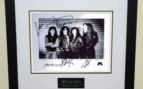 #1-Metallica Signed 8×10 Photograph
