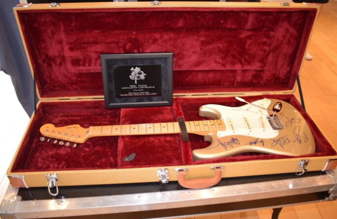 U2 – Mexican Fender Stratocaster