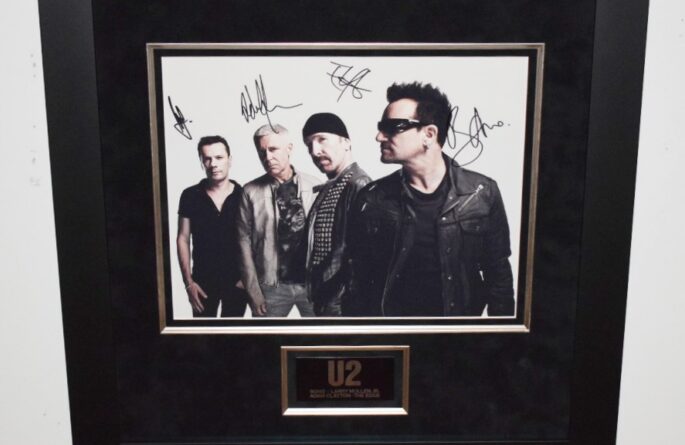 #1-U2 Signed 11×14 Photograph